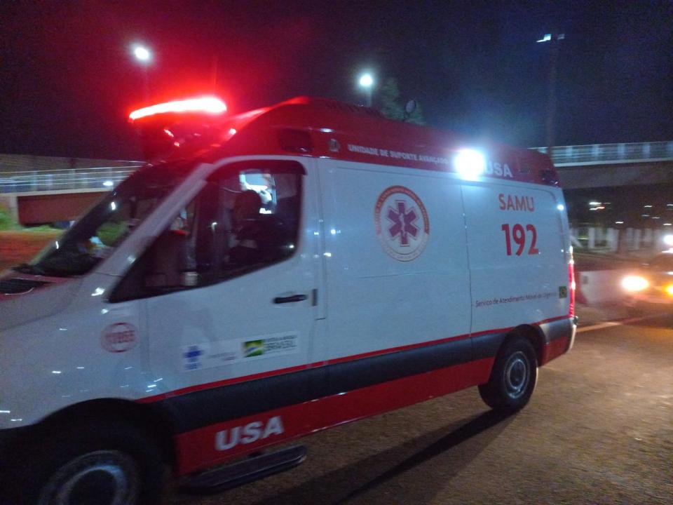 Foto 3 de 4 — Ciclista é atropelado por saveiro na SP-255 em Araraquara